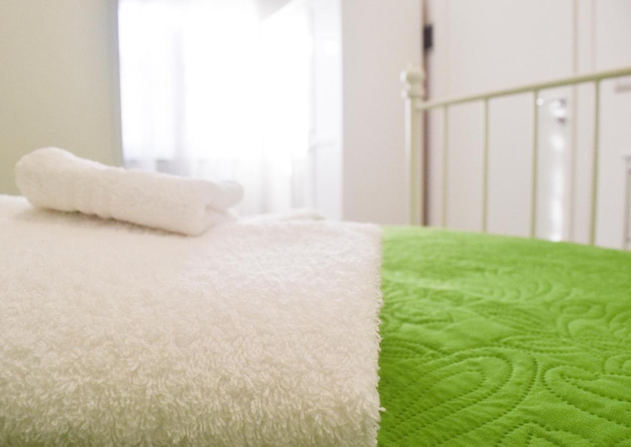 Bed & Breakfast Domus Pepe Scalea Exterior photo