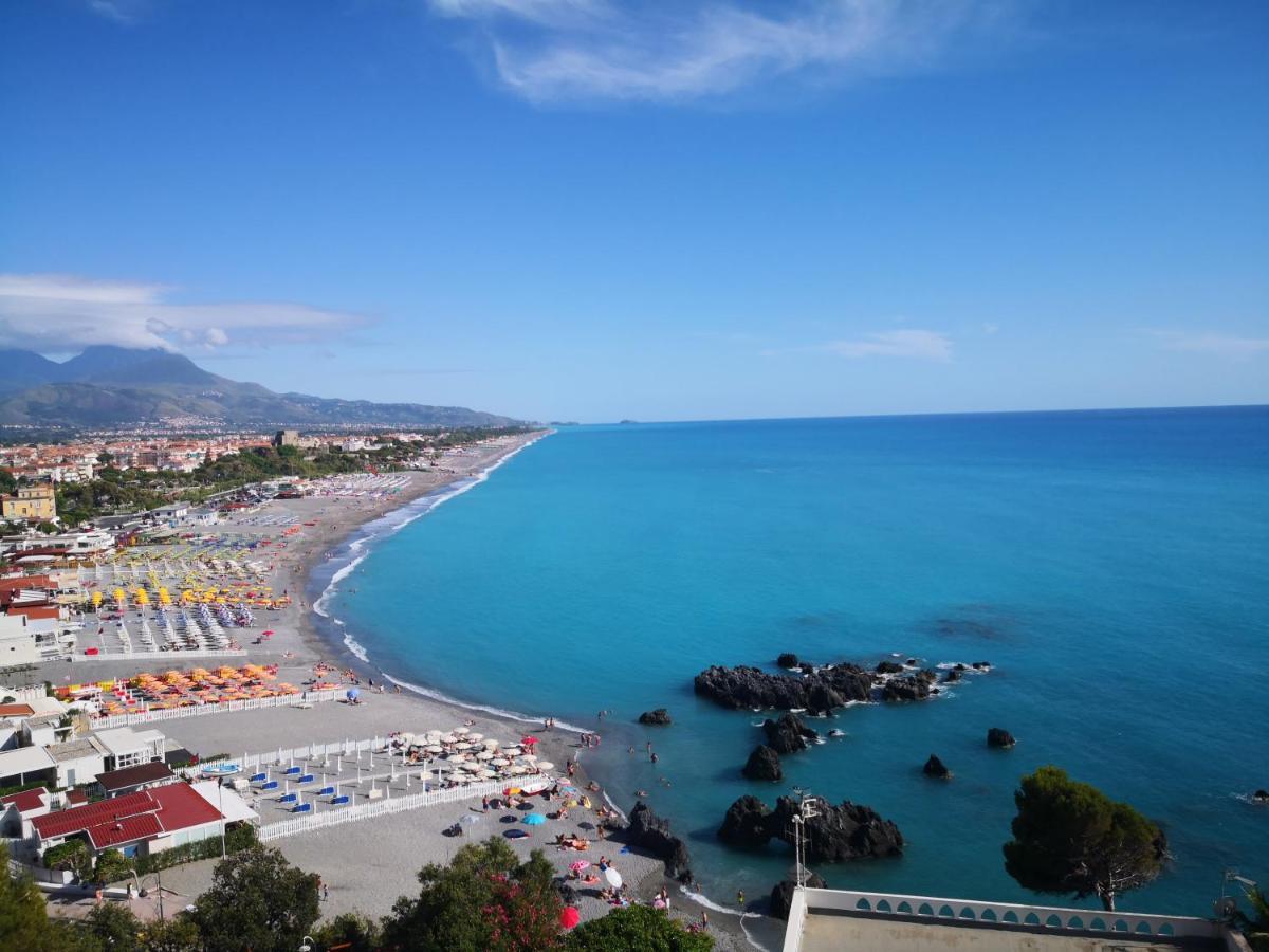 Bed & Breakfast Domus Pepe Scalea Exterior photo